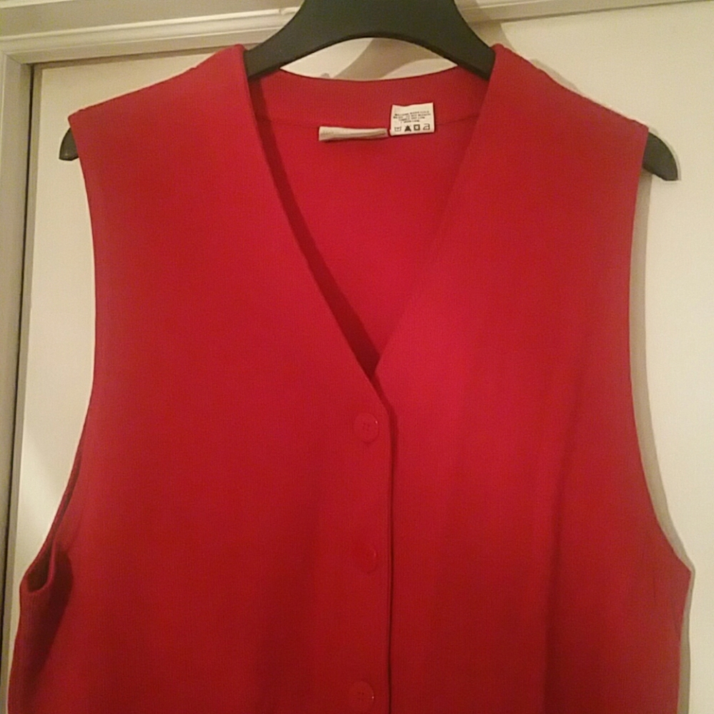 Red sweater dress 👗 [1]